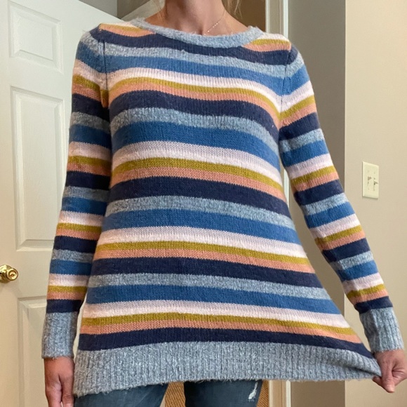 LOFT Sweater. NWT - Picture 3 of 11